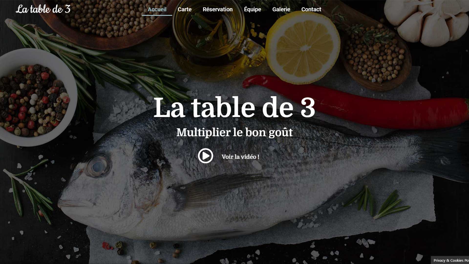 Réalisé par Alexy Garas : Image de la devanture du site web La Table de 3